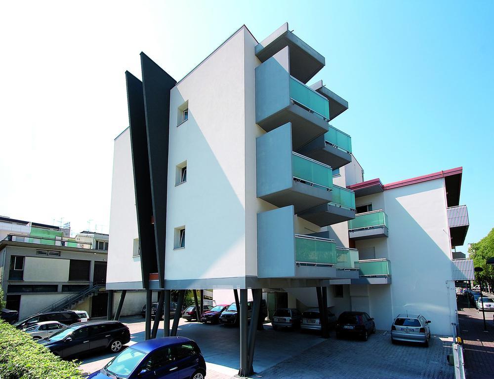 Hotel Simi Lan Lignano Sabbiadoro Exterior foto